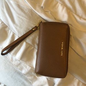Michael Kors Leather Wristlet Wallet